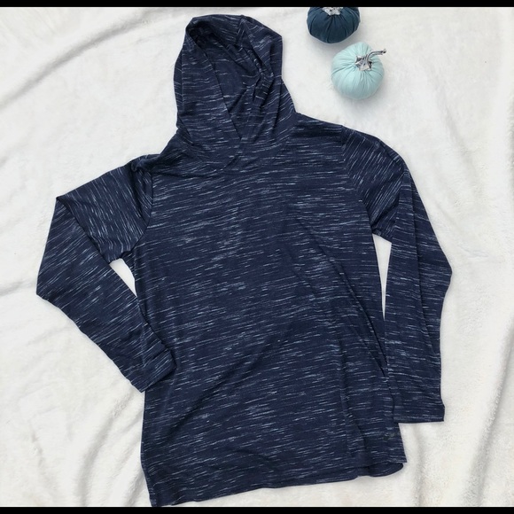 nike dri fit lightweight hoodie